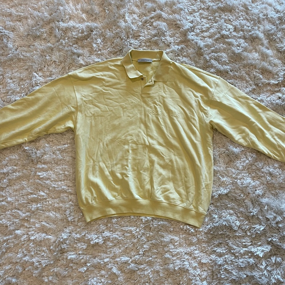 size xl(very oversized) essentials long sleeve polo